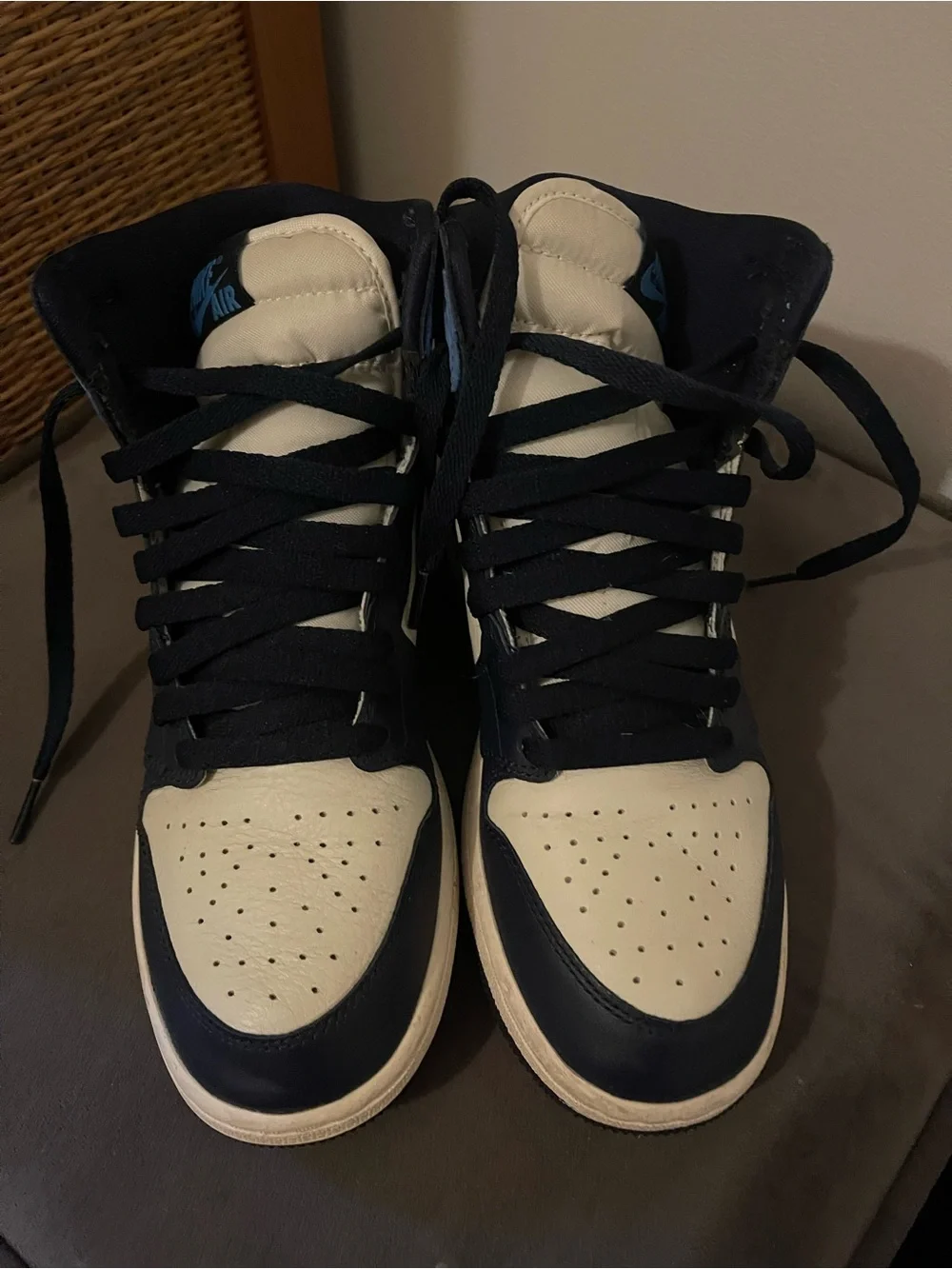 Air Jordan 1 Retro High OG GS Obsidian
